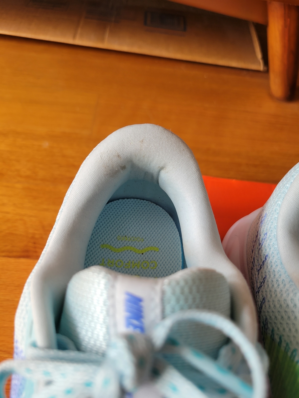 Nike Light Blue Running Shoes with Lime Swoosh - Picture 7 of 7